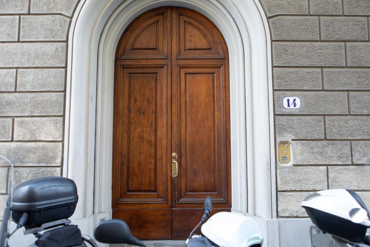 Uffizi B Appartement *